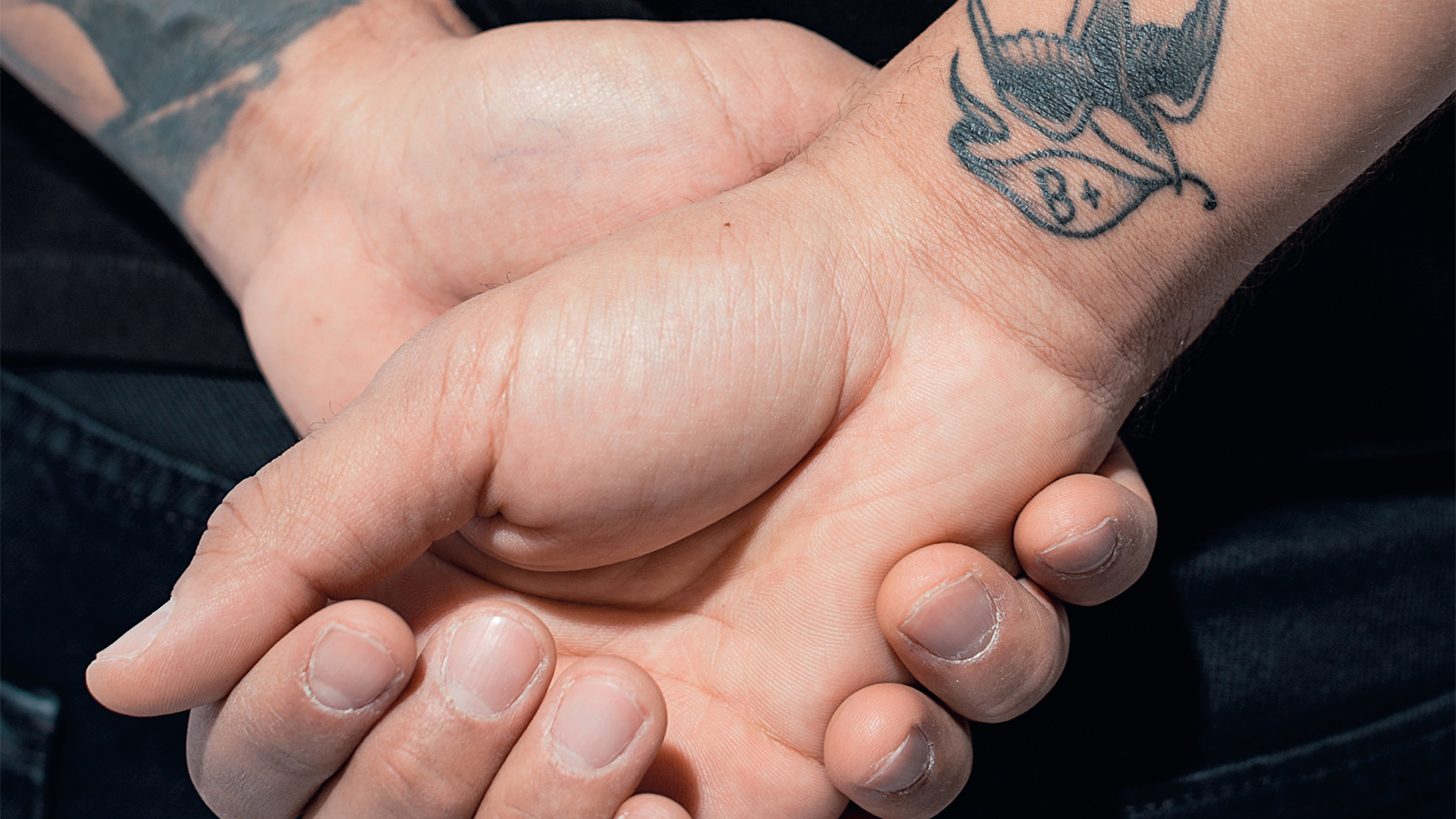Kuukauden parhaassa mainoksessa hyvän tekeminen on tatuoitu iholle – "Veriryhmä kertoo ihmisten ainutlaatuisuudesta"