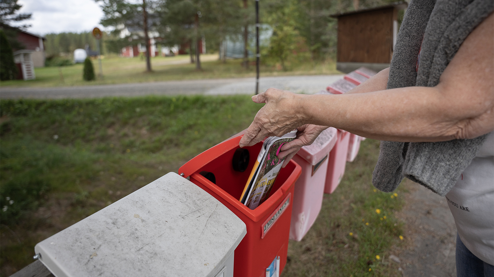 Postilta jälleen hurja hinnankorotus – aikakauslehtien jakelu kallistuu 12 prosenttia